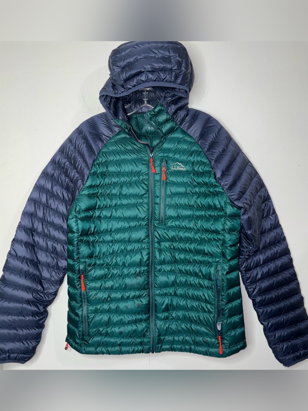 LL Bean Jacket Mens M Ultralight 850 Down Puffer Green Blue Color-block Downtek